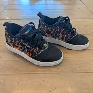 Heelys Kids Shoes - Black with Flame Design